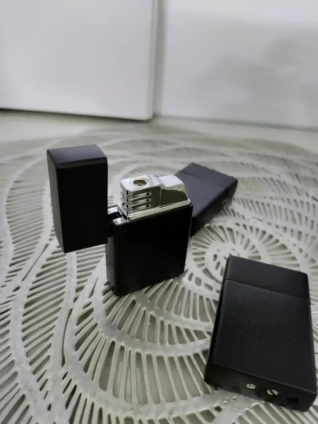 Classic Black Lighter