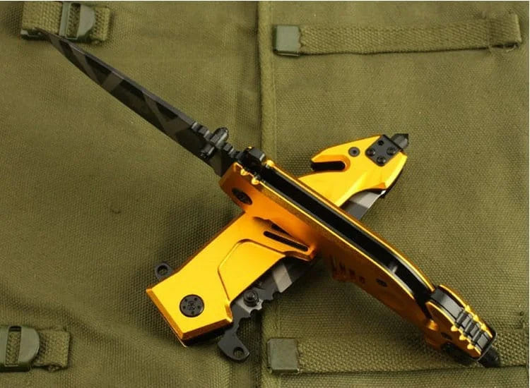 Extrema ratio golden golding knife