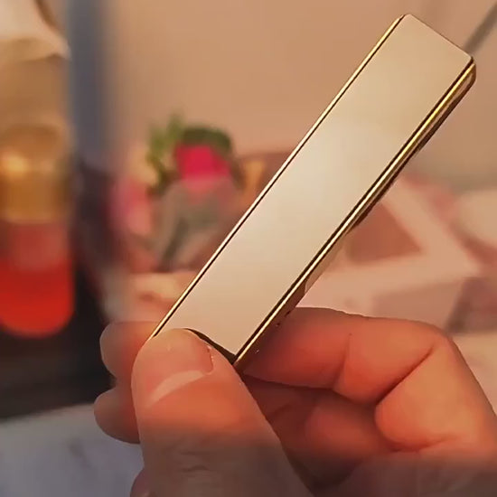 Vidoe of  Focus YH078 Cigarette Case USB Rechargeable Lighter 